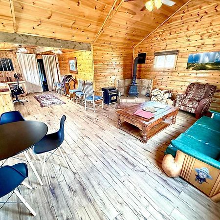 Aubin Sky Lodging At The Yl Ranch Savery Kültér fotó