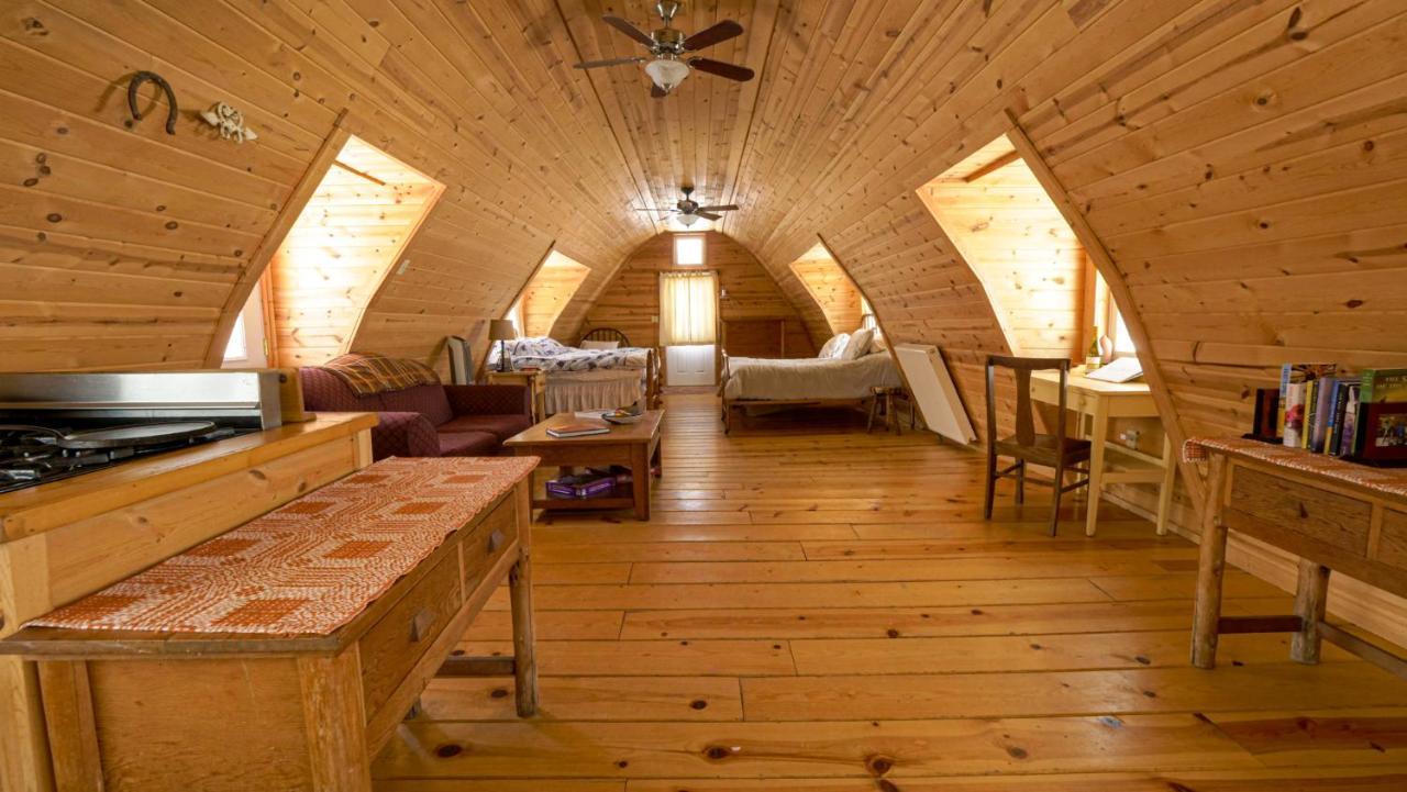 Aubin Sky Lodging At The Yl Ranch Savery Kültér fotó