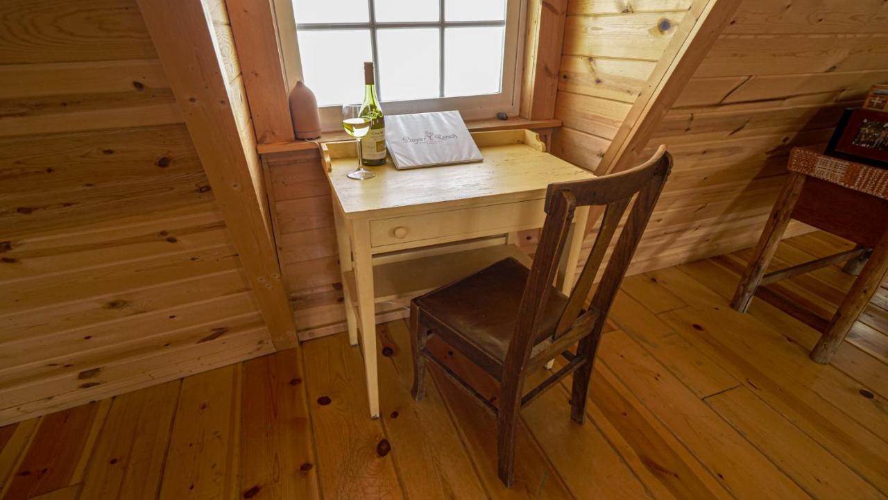Aubin Sky Lodging At The Yl Ranch Savery Kültér fotó