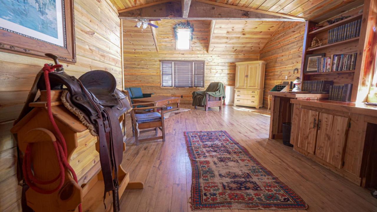 Aubin Sky Lodging At The Yl Ranch Savery Kültér fotó