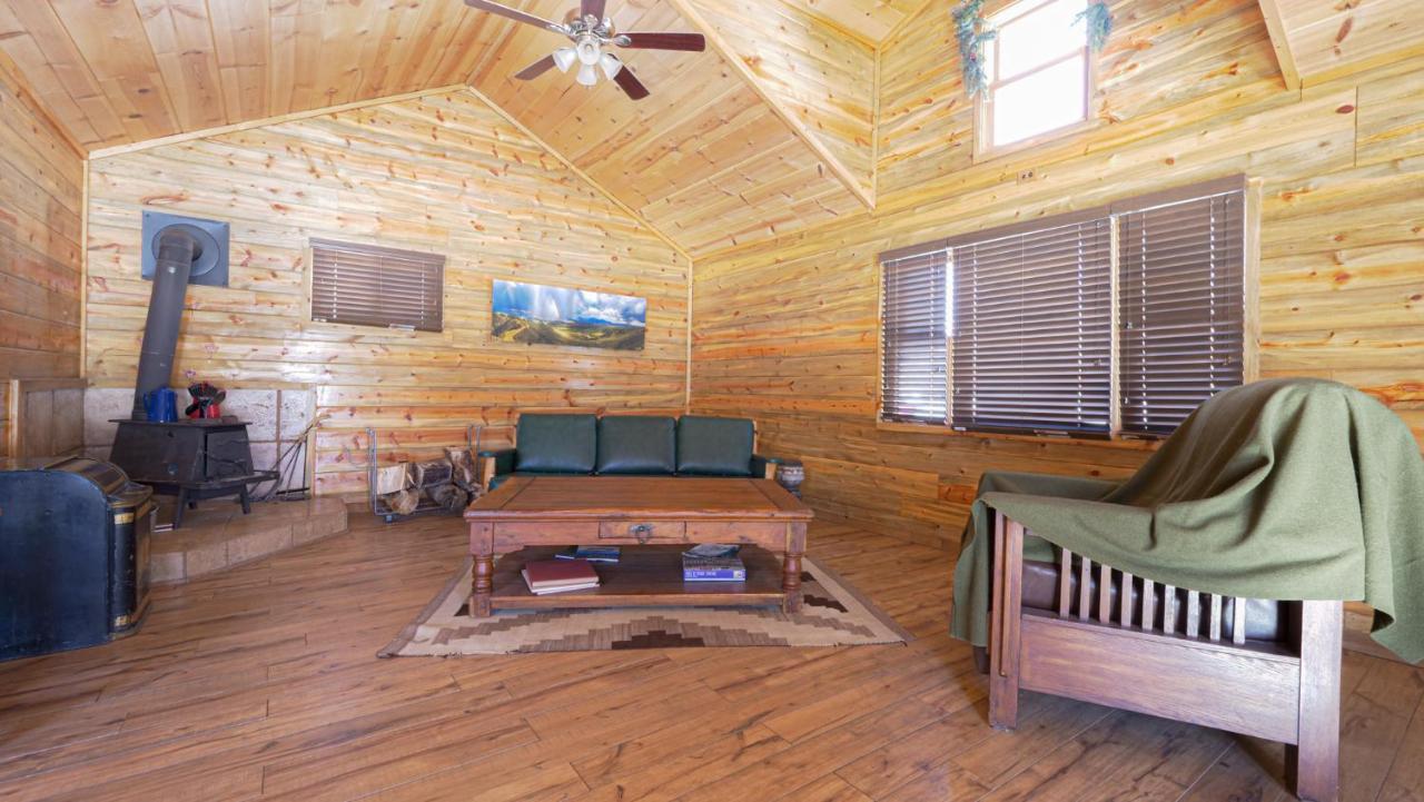 Aubin Sky Lodging At The Yl Ranch Savery Kültér fotó