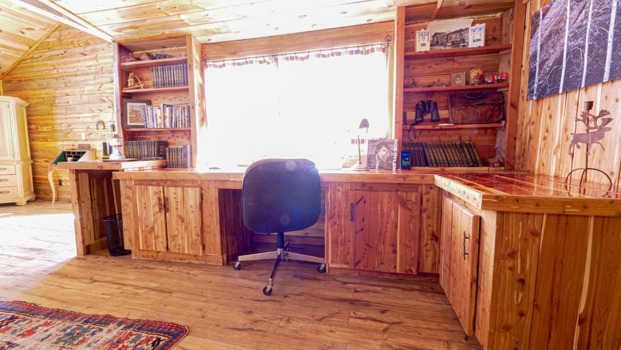 Aubin Sky Lodging At The Yl Ranch Savery Kültér fotó